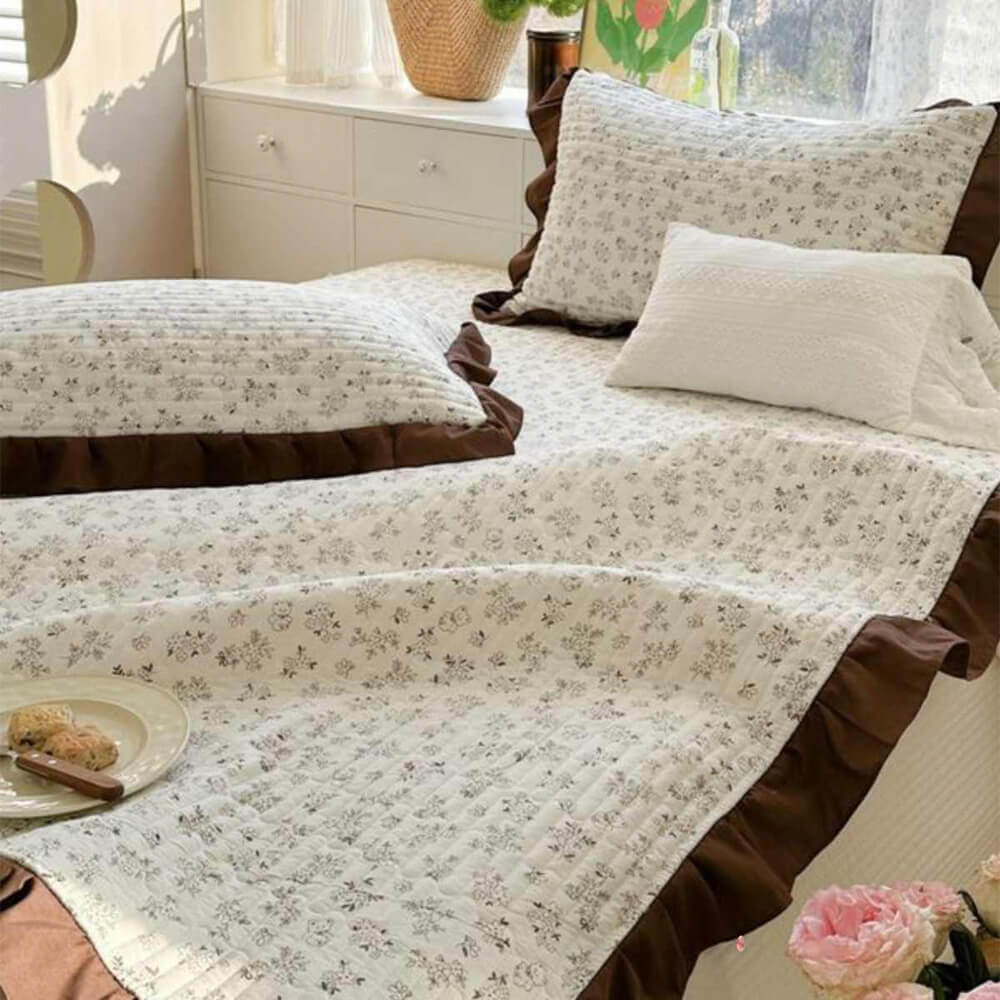 All-Season Fresh Floral Pattern Quilted Cotton Bedspread Set